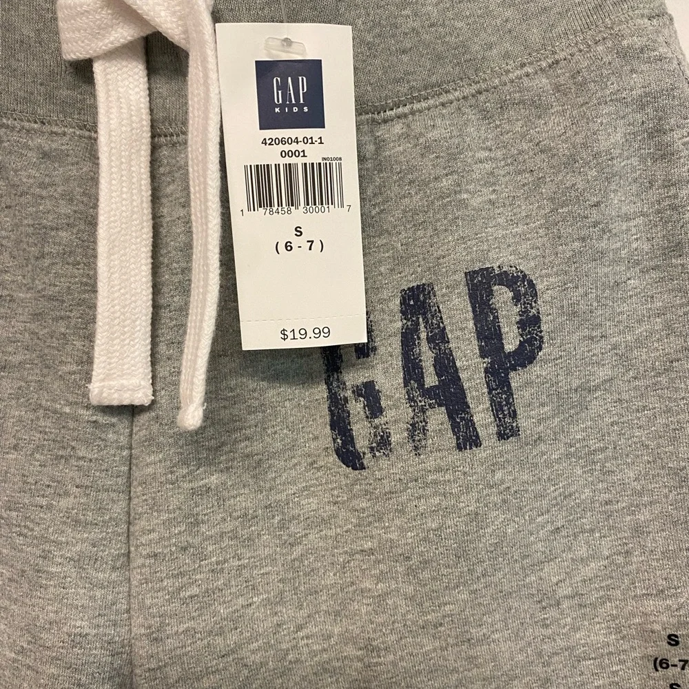 GAP nwt drawstring